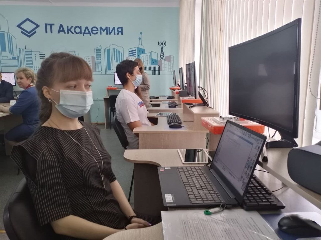 Торжественное открытие лаборатории IT Академии Samsung в КГУ